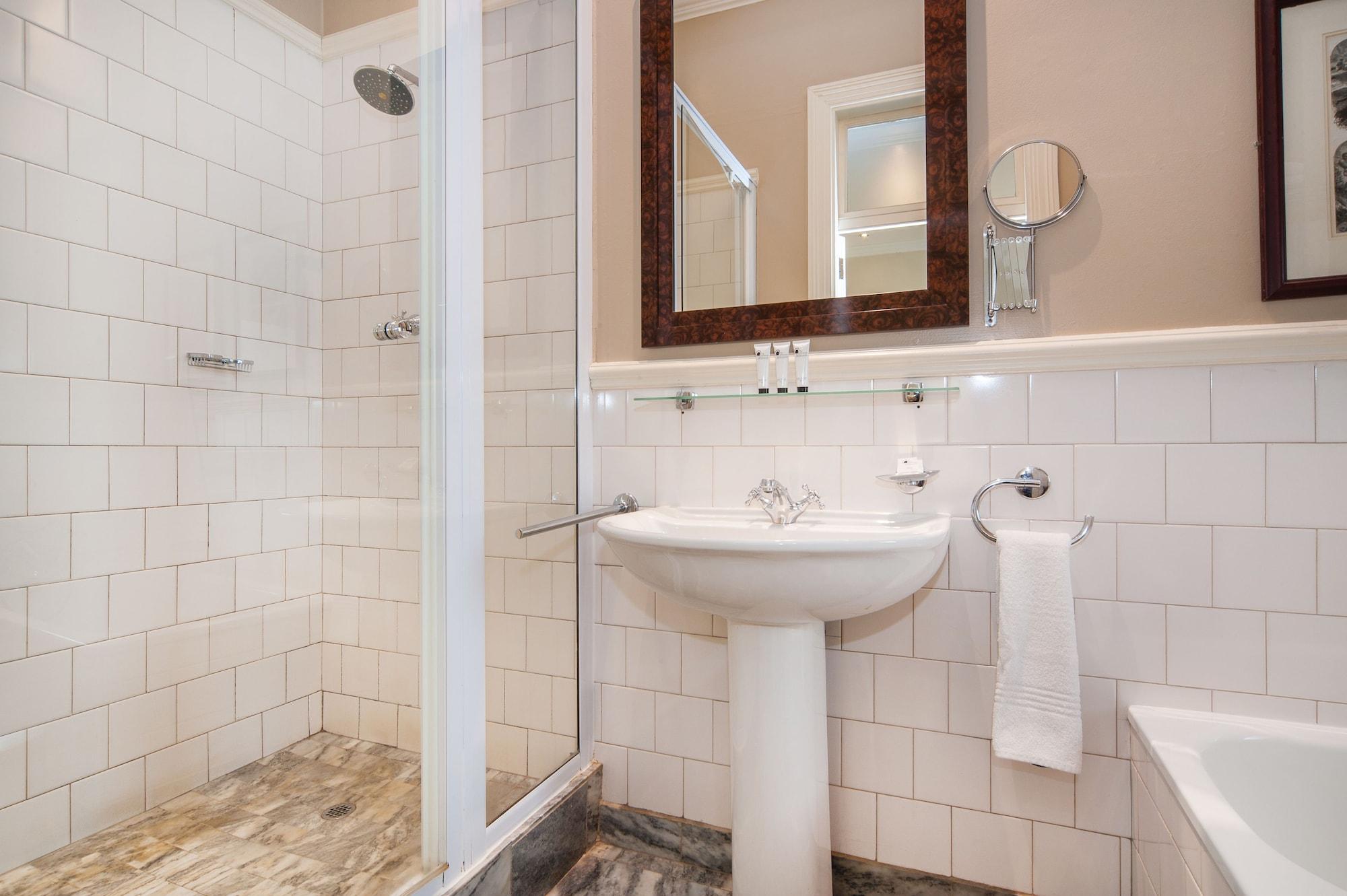 דורבן Quarters Hotel מראה חיצוני תמונה