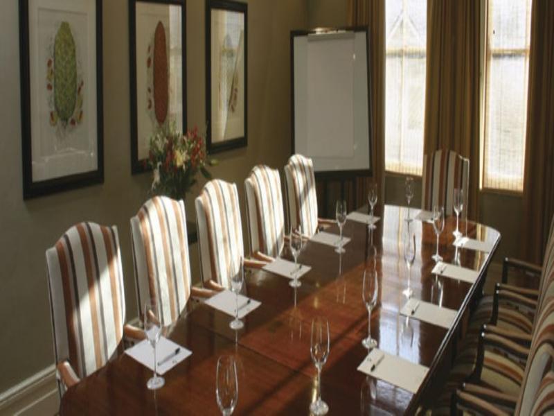 דורבן Quarters Hotel מראה חיצוני תמונה