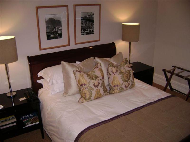 דורבן Quarters Hotel מראה חיצוני תמונה