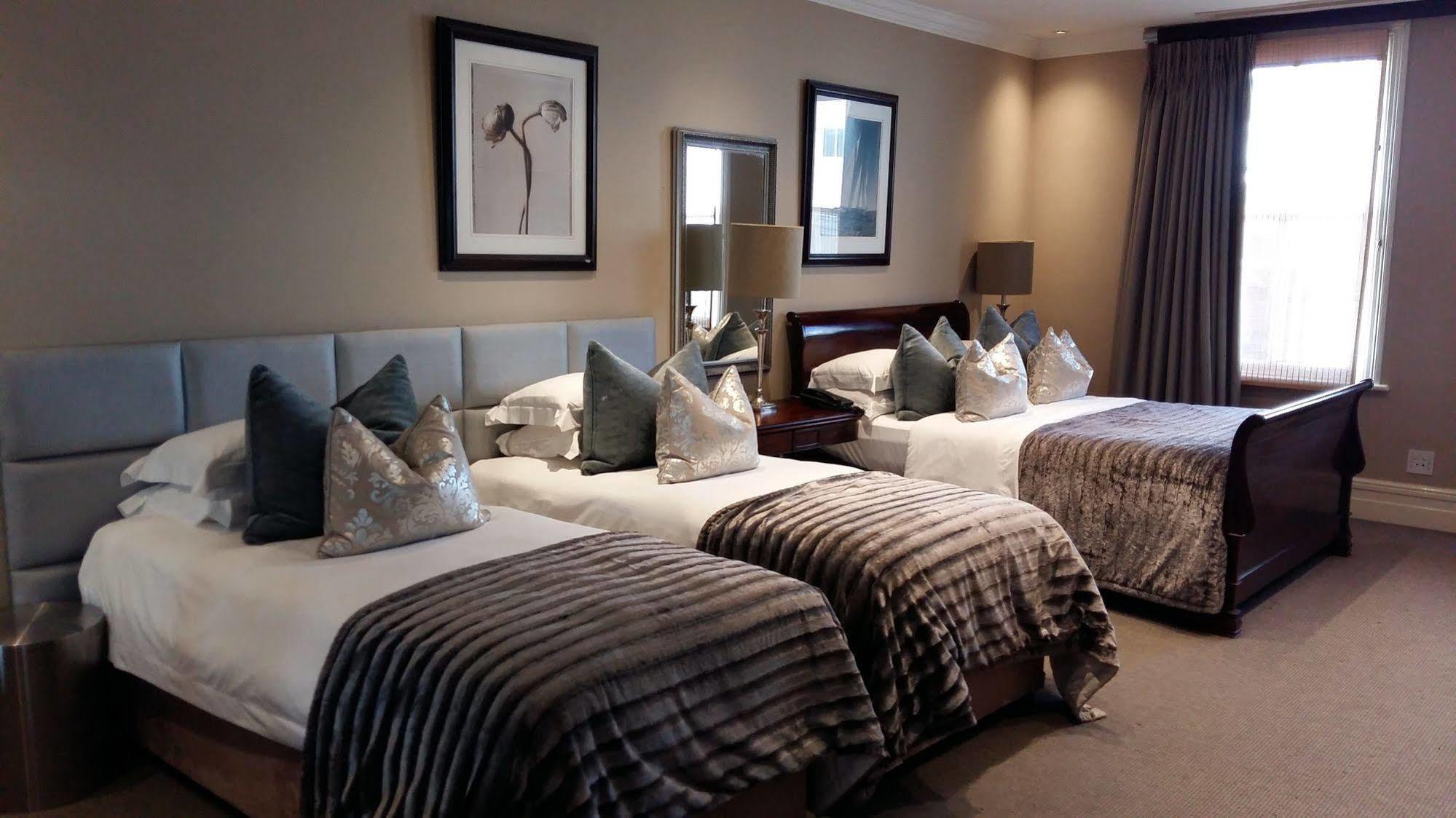 דורבן Quarters Hotel מראה חיצוני תמונה