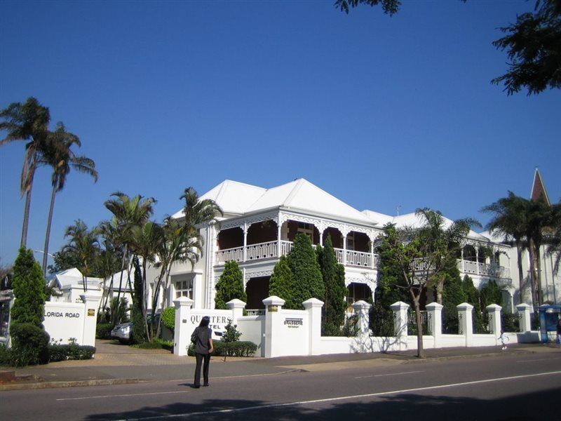 דורבן Quarters Hotel מראה חיצוני תמונה