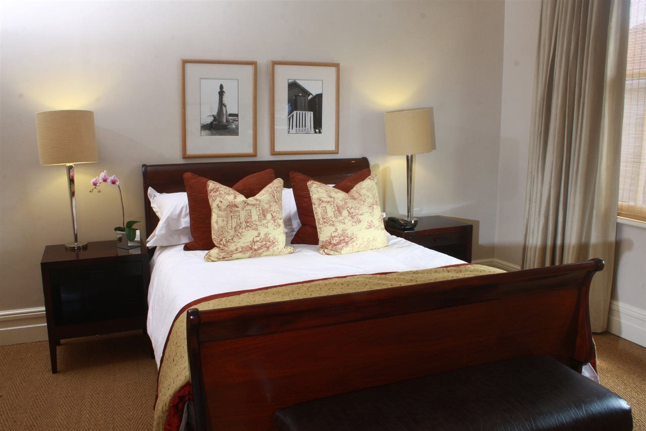 דורבן Quarters Hotel מראה חיצוני תמונה