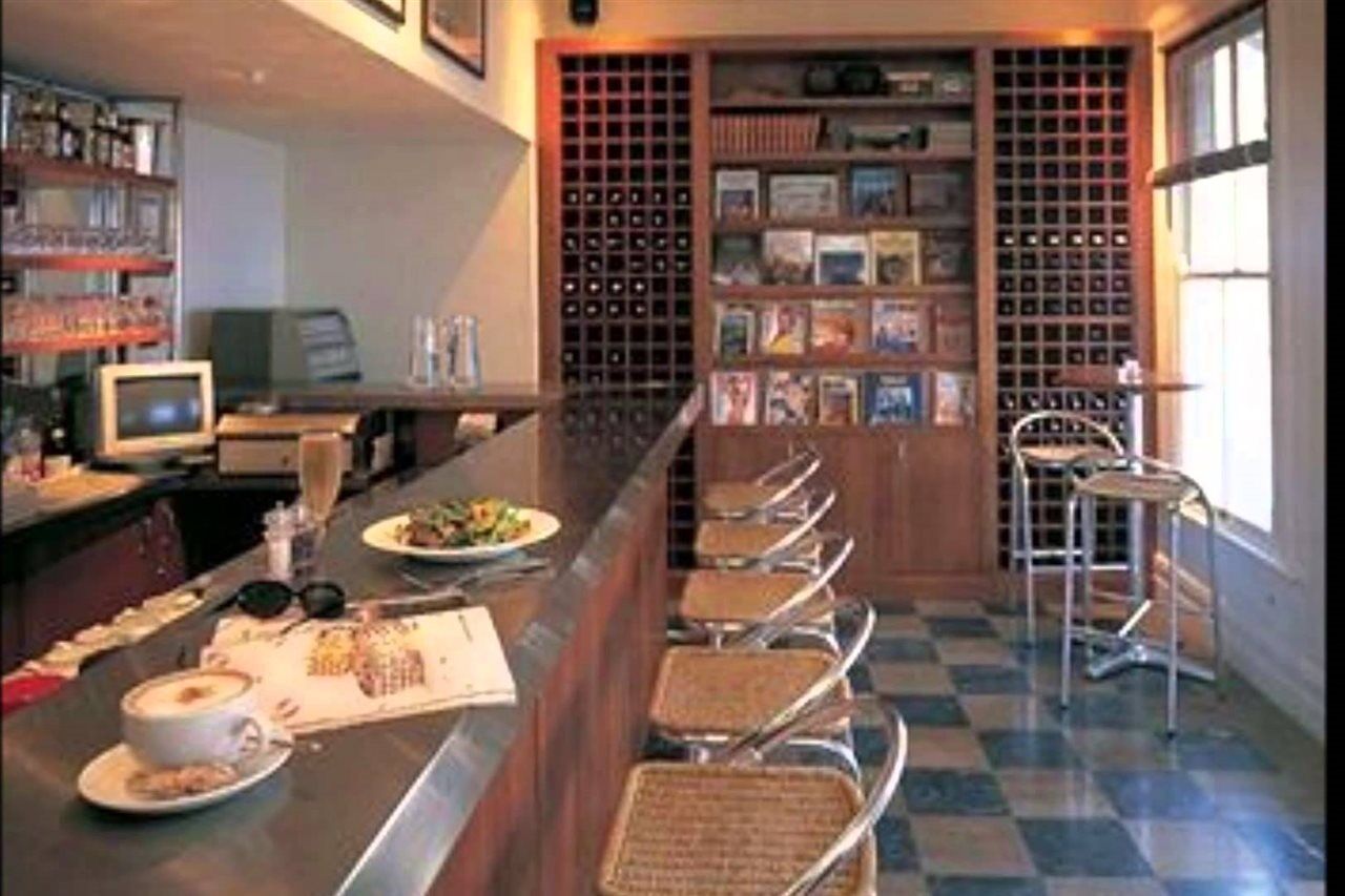 דורבן Quarters Hotel מראה חיצוני תמונה